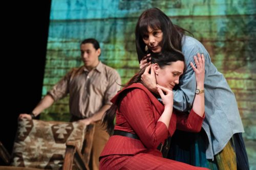 Bobbie Snake (Carla-Rae) comforts her daughter Jane Snake (Lily Gladstone) in Manahatta